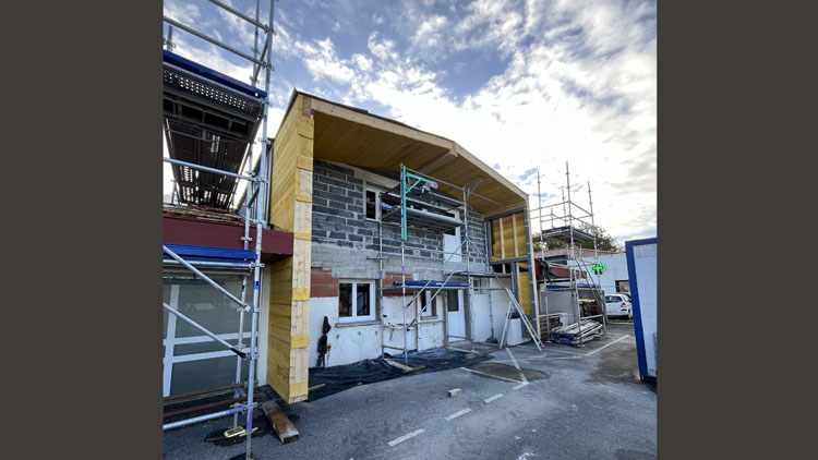 Extention d'un centre médical à St Pierre d'Irube, Pays Basque 